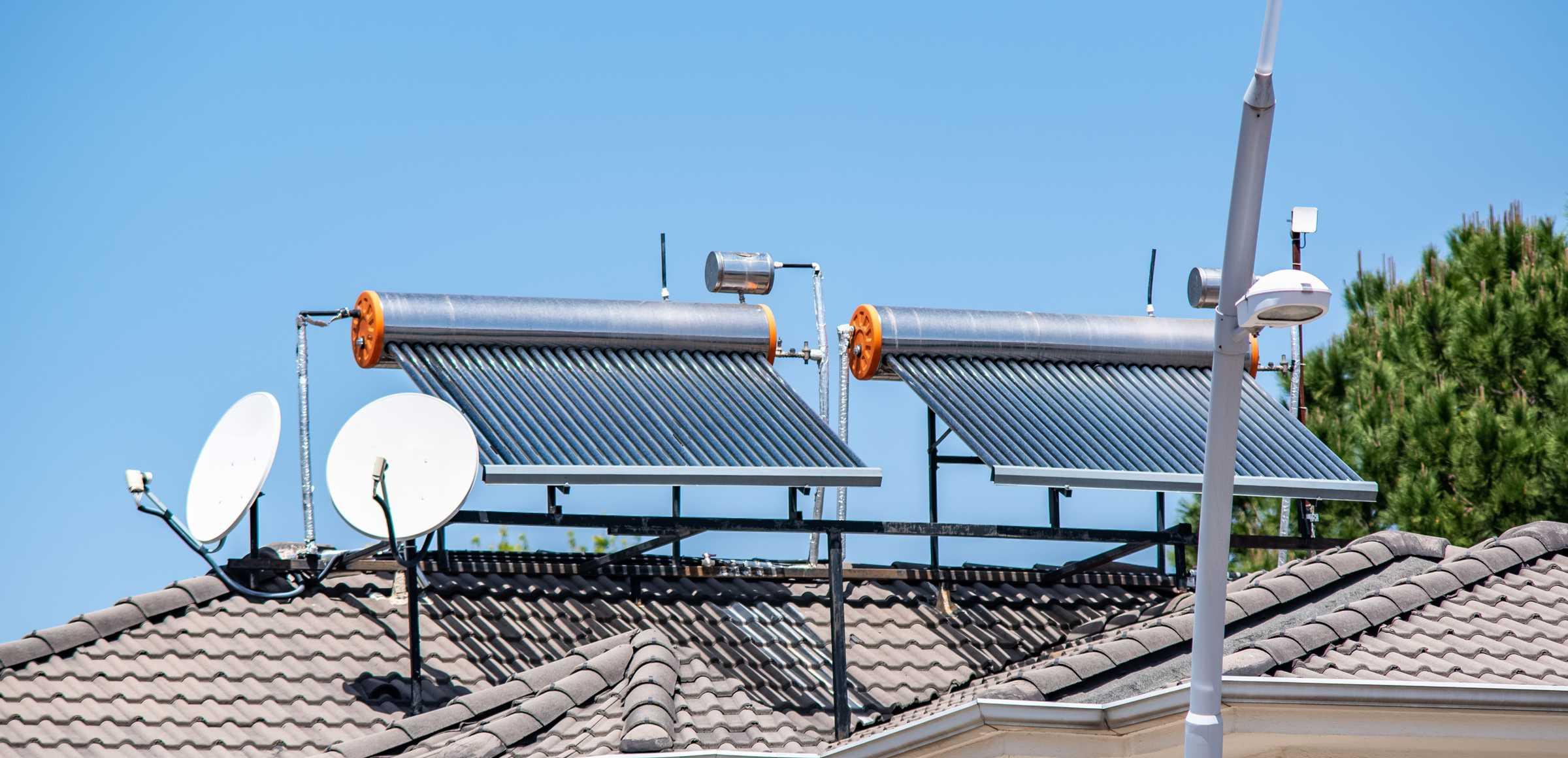 Guide complet des chauffe-eau solaires pour la maison : économies d’énergie et prix en euros