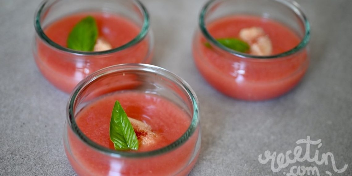 Gazpacho de tomate et figues : recette fraîche et facile d’été - plare. Gazpacho de tomate et figues : recette fraîche et facile d’été