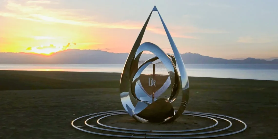 China inaugure un cœur miroir au lac « The Last Tear », une attraction spectaculaire à voir - plare. China inaugure un cœur miroir au lac « The Last Tear », une attraction spectaculaire à voir