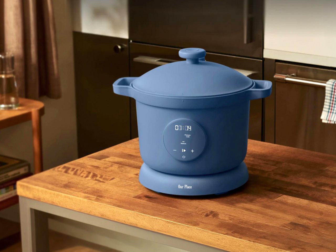 La cocotte-minute électrique à 174 € qui combine Le Creuset et Instant Pot
