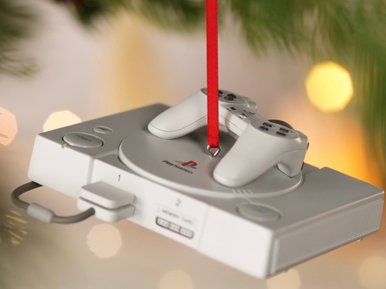 Hallmark transforme la PlayStation originale en décoration de Noël à 25 €
