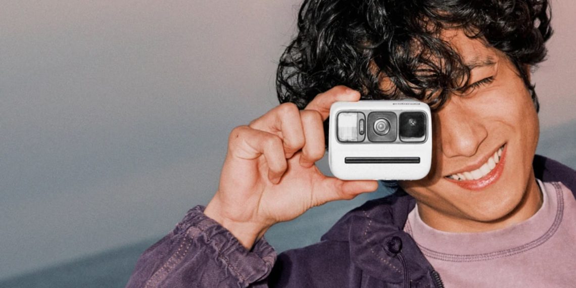 Polaroid modernise l’appareil photo instantané compact prisé des collectionneurs - plare. Polaroid modernise l’appareil photo instantané compact prisé des collectionneurs