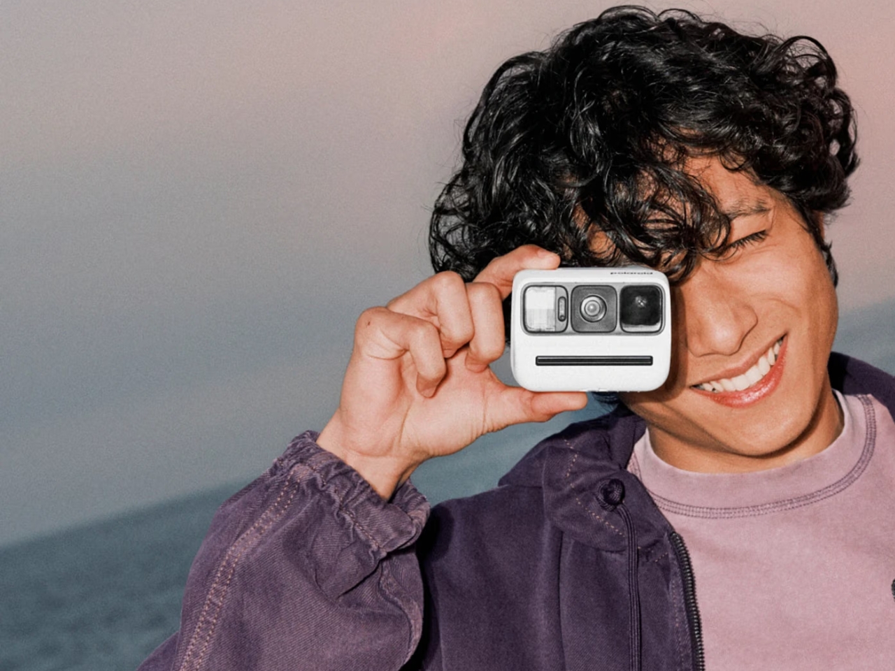 Polaroid modernise l’appareil photo instantané compact prisé des collectionneurs