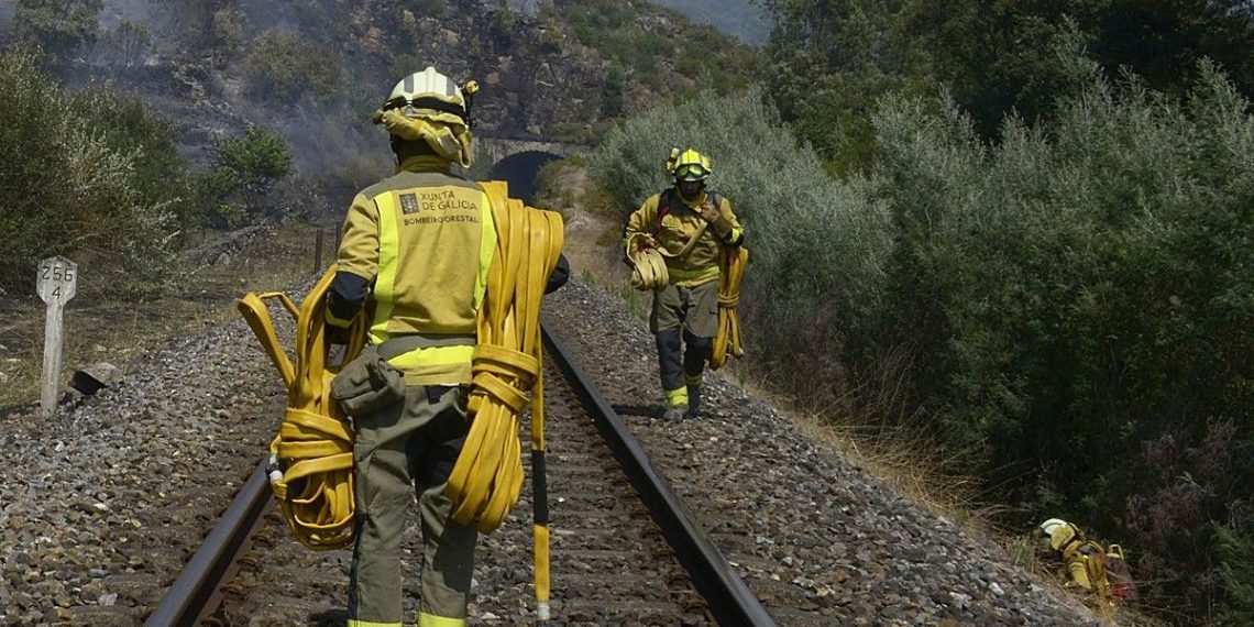 La Xunta demande à ADIF des mesures urgentes pour prévenir les incendies de forêt sur les voies ferrées - plare. La Xunta demande à ADIF des mesures urgentes pour prévenir les incendies de forêt sur les voies ferrées