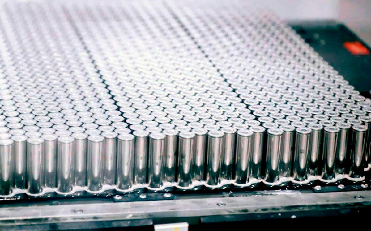 Le recyclage des batteries de voitures électriques progresse grâce à de nouvelles techniques qui améliorent leurs performances