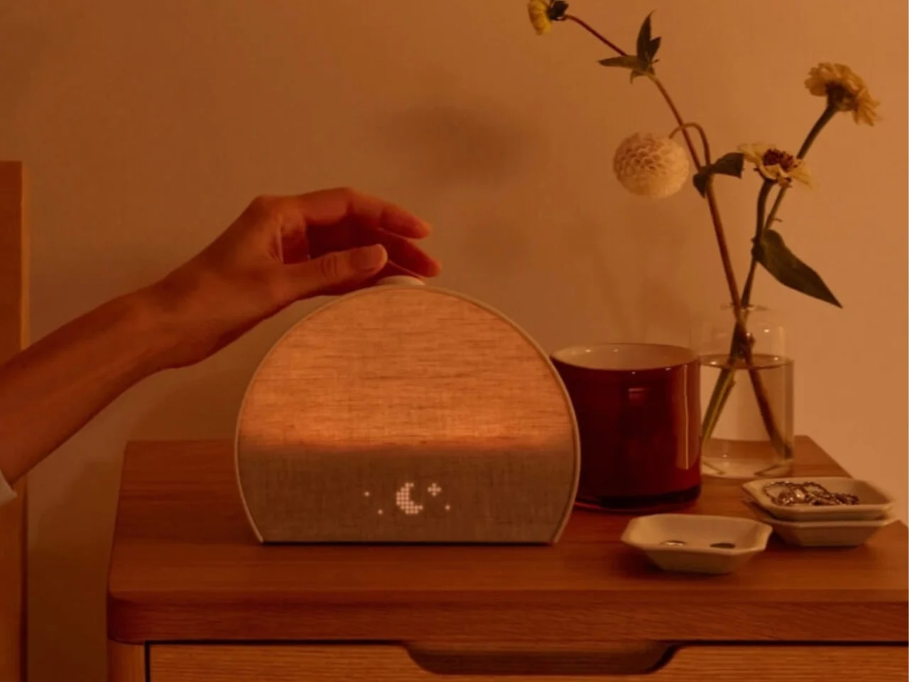 Le réveil à 149 € qui veut vous éloigner du téléphone la nuit - plare. Le réveil à 149 € qui veut vous éloigner du téléphone la nuit
