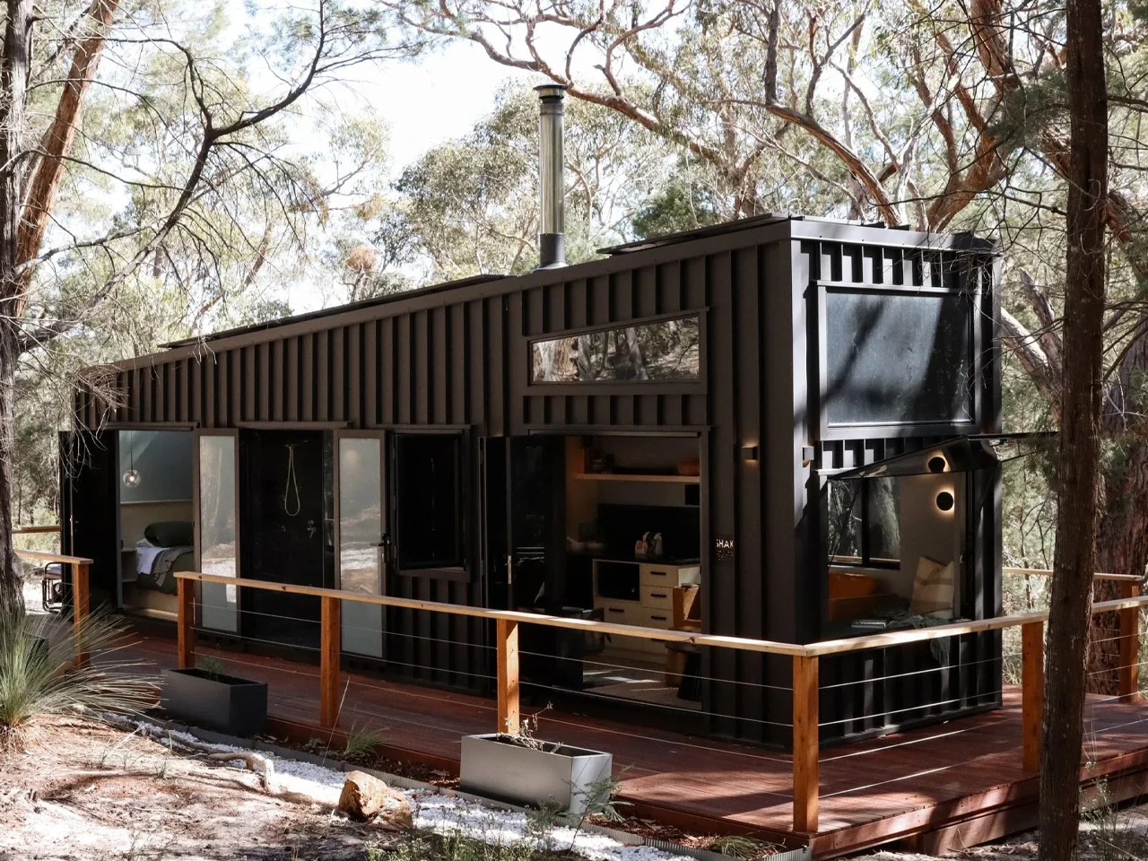 Tiny house de luxe hors réseau dans le bush australien avec vin à la pression