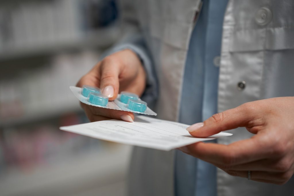 Acheter en pharmacie en ligne : comment faire des économies facilement ? - plare. ordonnance de medicaments - plare.
