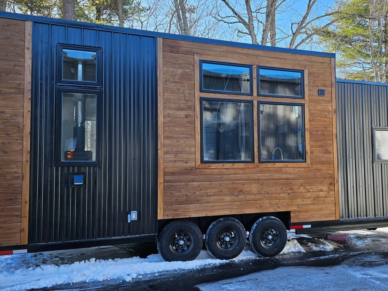 Tiny house de 38 pieds de large : ce mini-logement au prix converti en euros ressemble plus à un appartement qu’à une maison sur roues