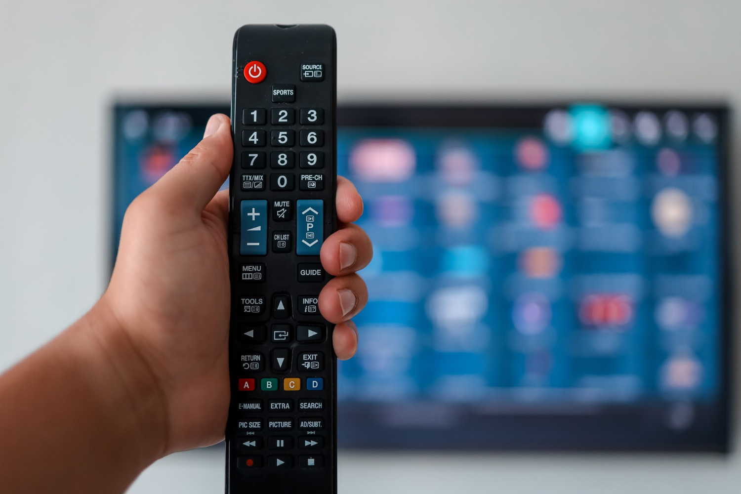 Comment regarder ses chaînes préférées sur une smart TV ? - plare. Comment regarder ses chaînes préférées sur une smart TV ?