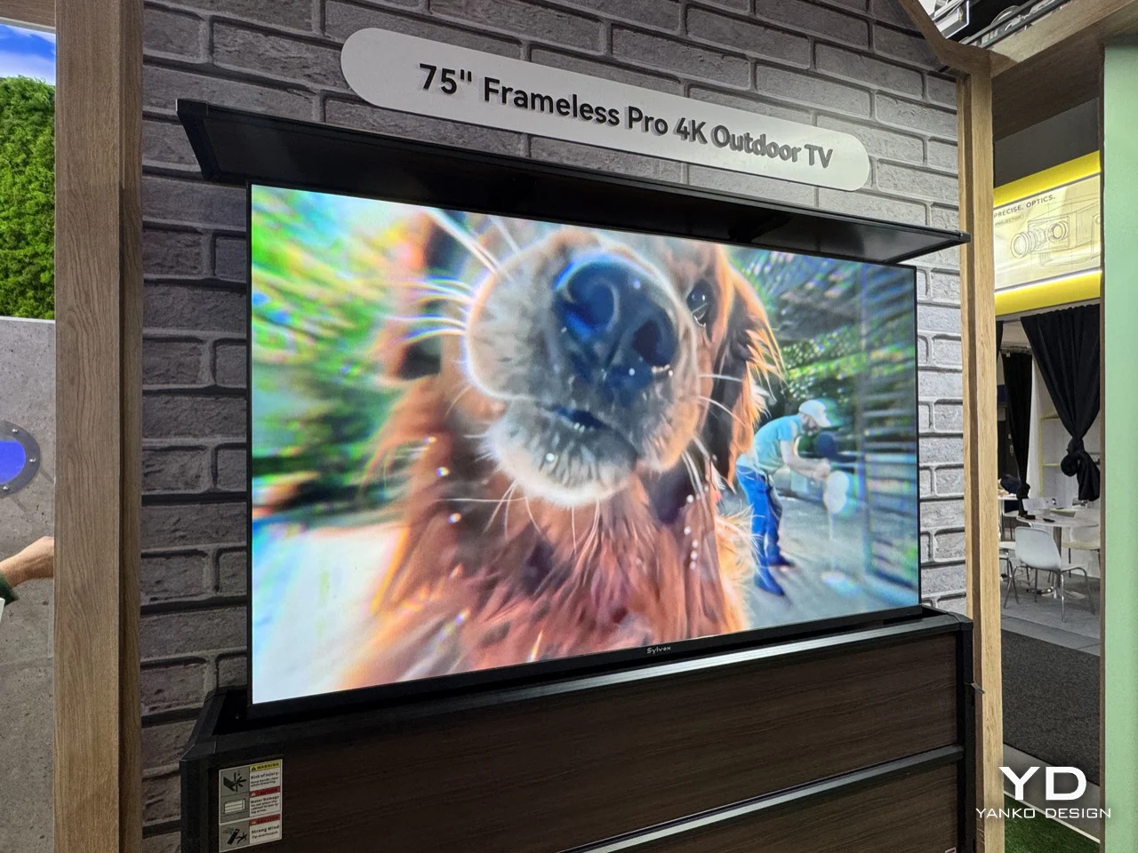 Sylvox lance une tv outdoor 75 pouces sans bordure pour films 4K sous la pluie, le soleil et la neige